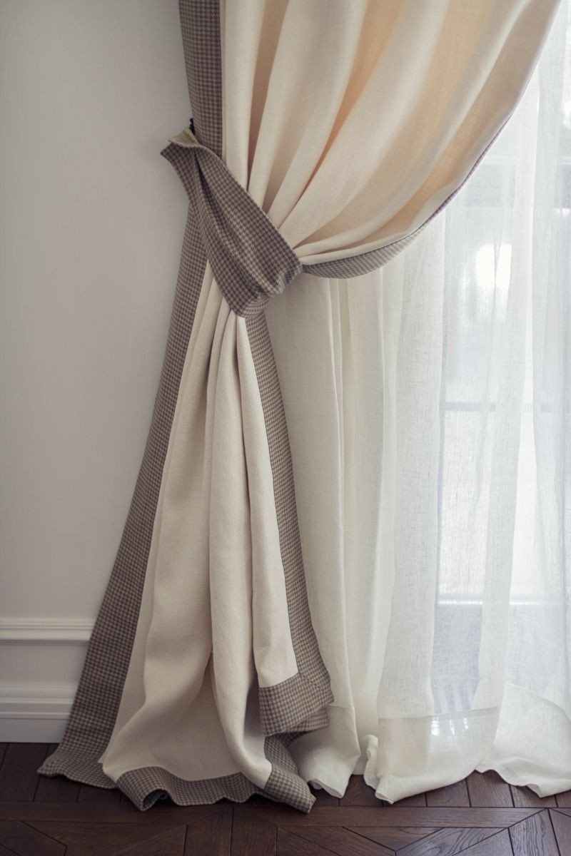 Портьера с подхватом