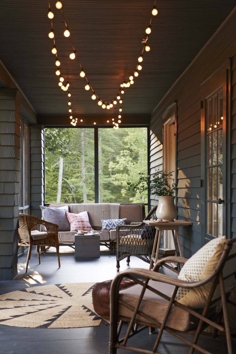 Лампочки на террасе