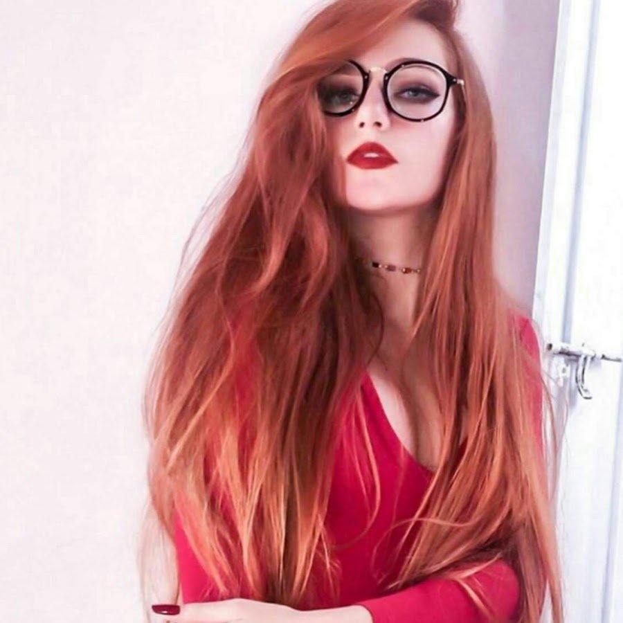 Sara bueno модель