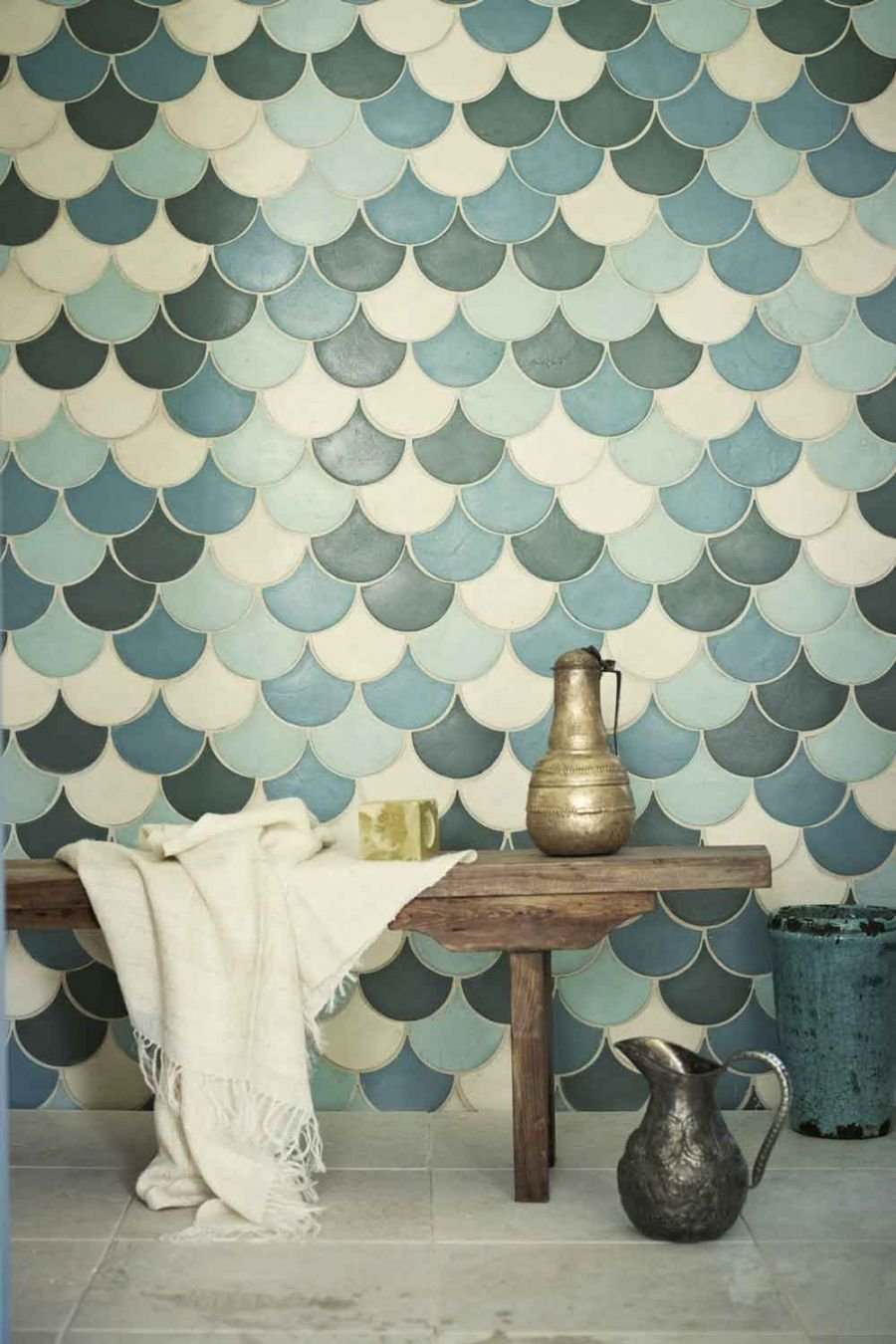 Calacatta Gold Polished Arabesque Marble Mosaic Tiles