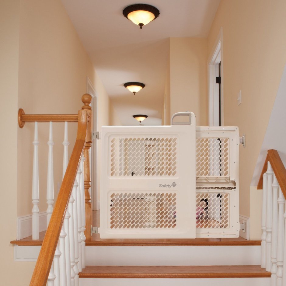 Ограждения для лестниц в частном доме от детей