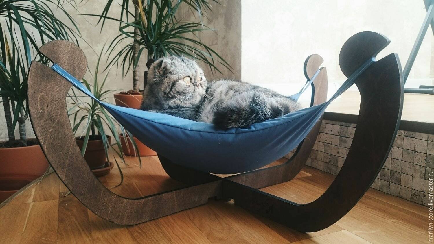 Гамаки для кошек на стену