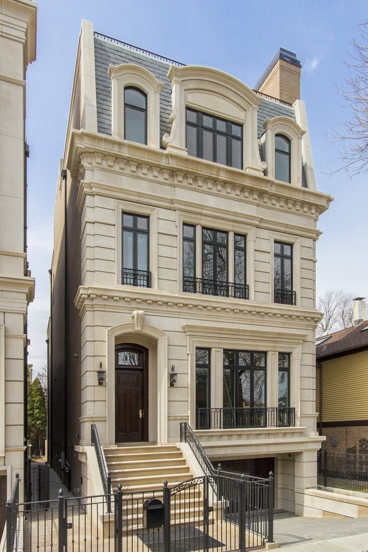 Классические фасады зданий