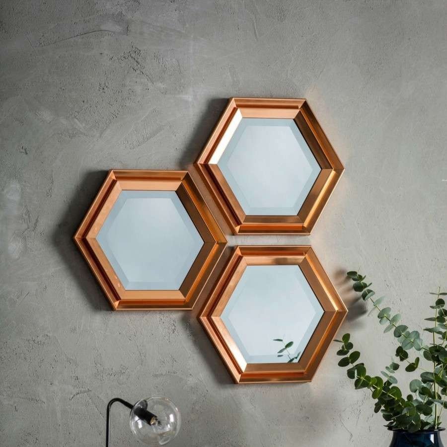 Декор из зеркальной плитки соты