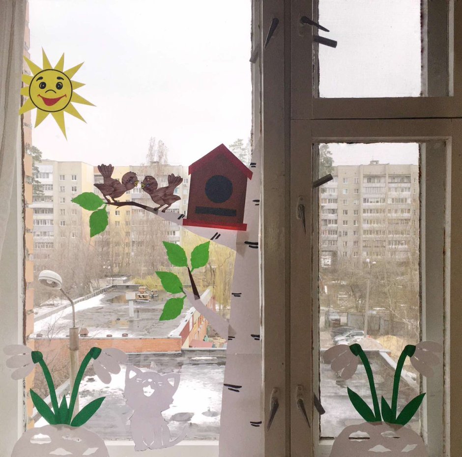 Украшение потолка в детском саду