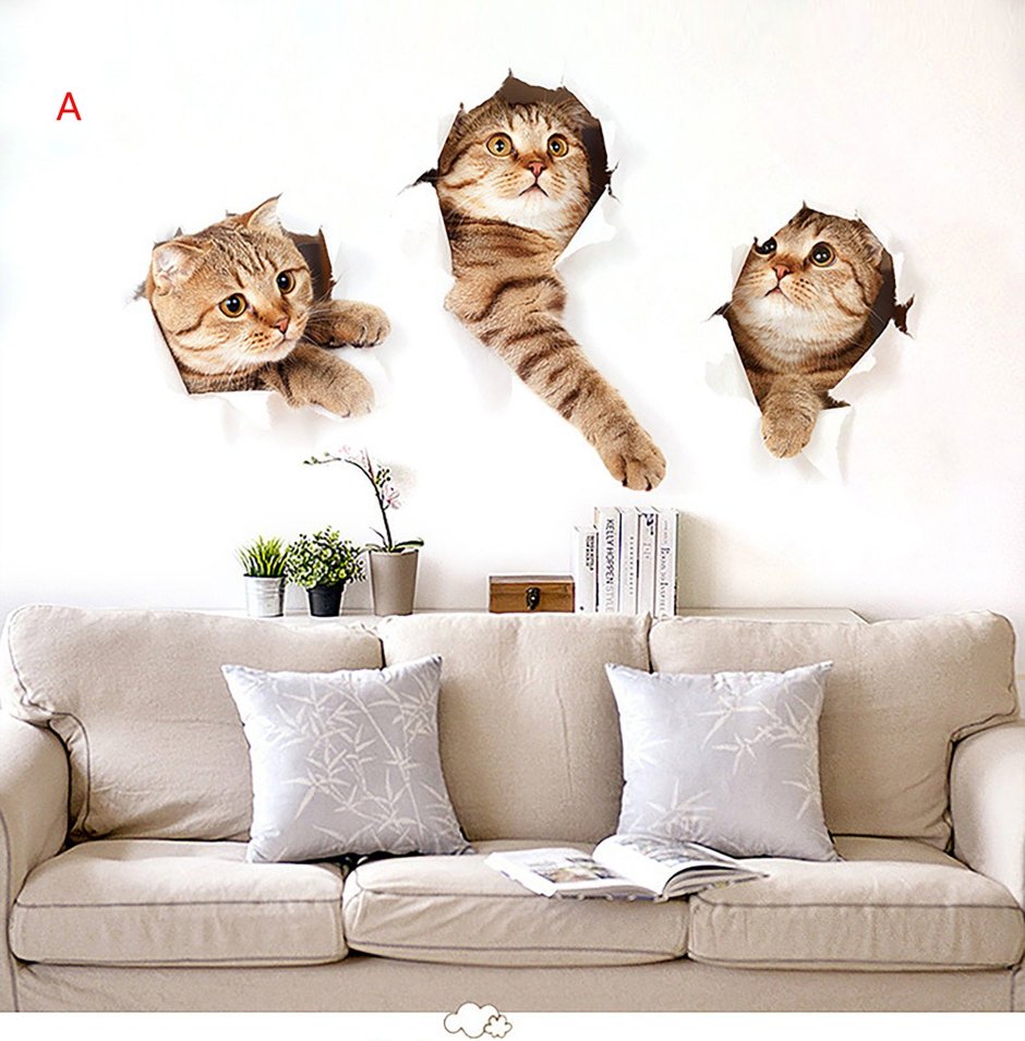 Котики на стене