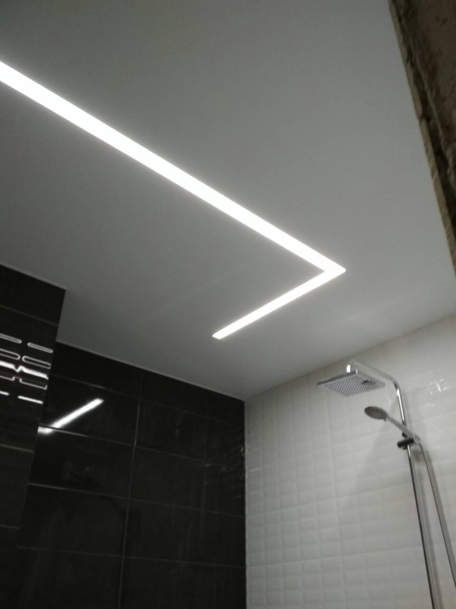 Линейные светильники в ванной