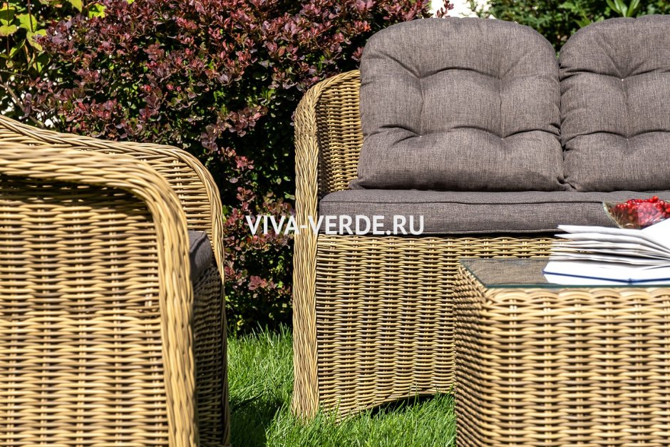 Плетеная мебель для дачи
