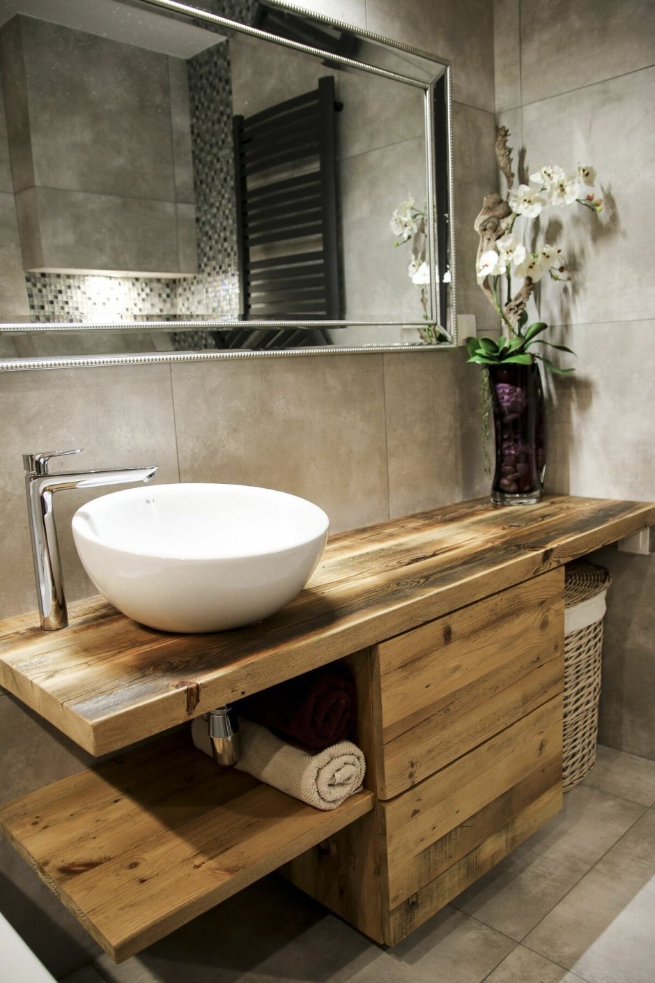 Мебель для ванной в стиле дерева