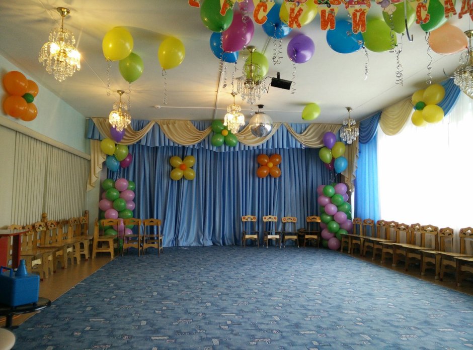Летнее украшение зала в детском саду