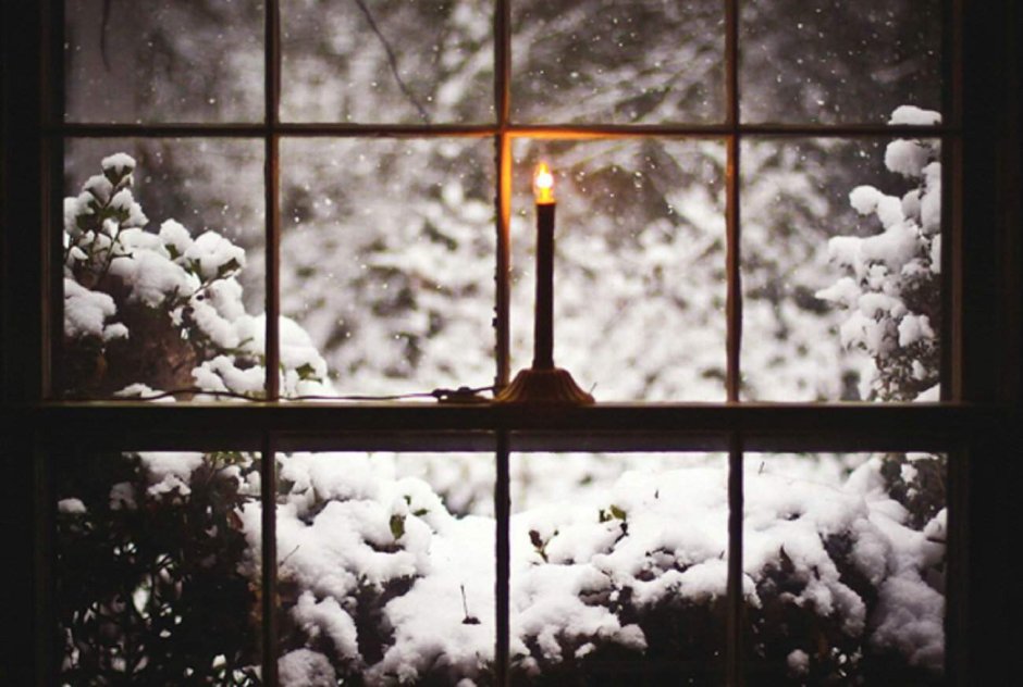 Снегопад за окном
