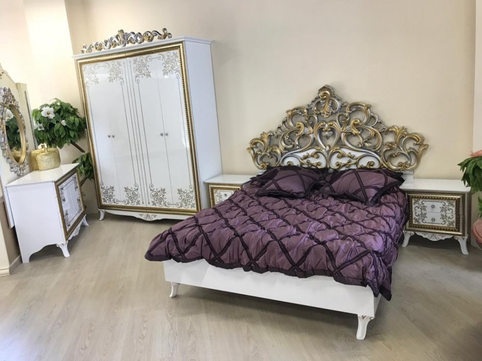 Сиреневая спальня от Сары