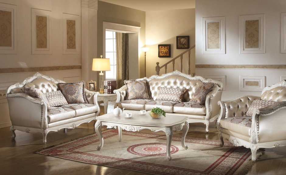 Комплект мягкой мебели в гостиную в классическом стиле