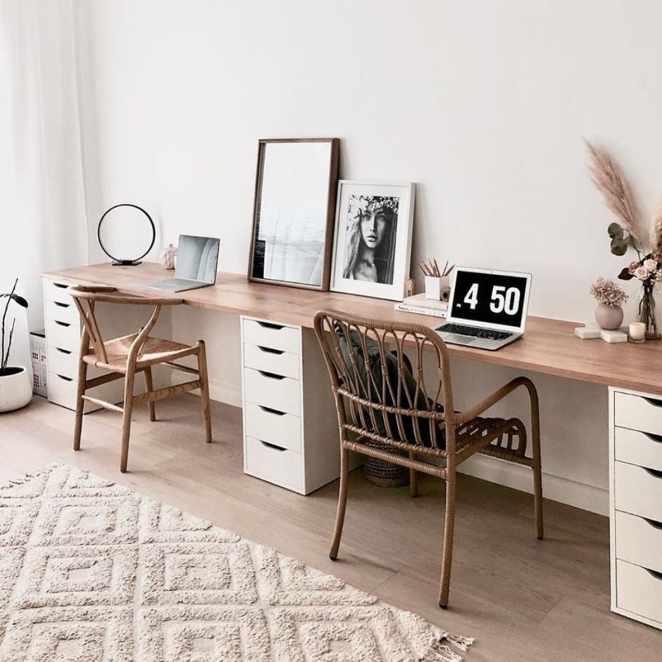 ,,Ikea ЛИСАБО компьютерный
