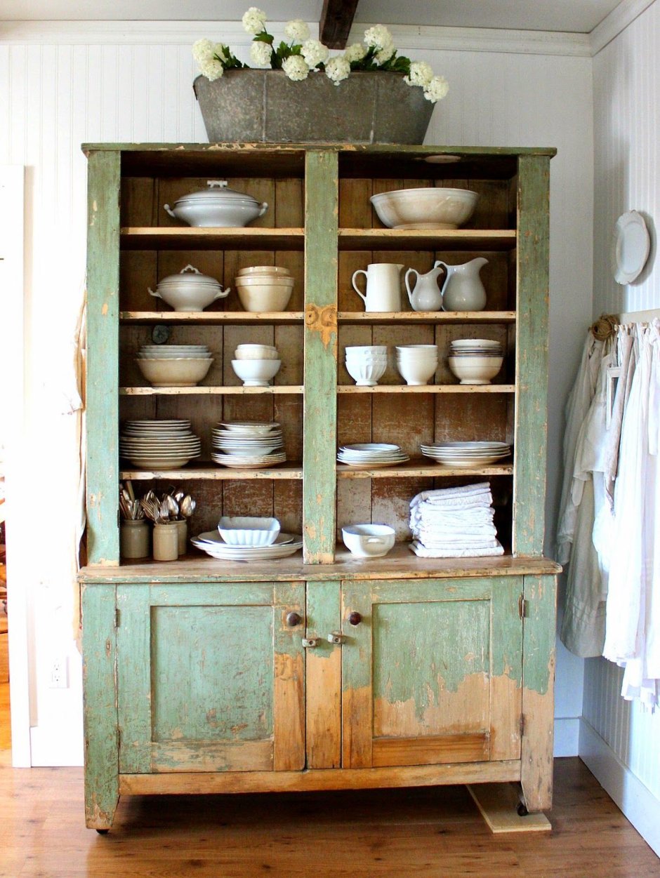 Кухонные шкафы в деревенском стиле