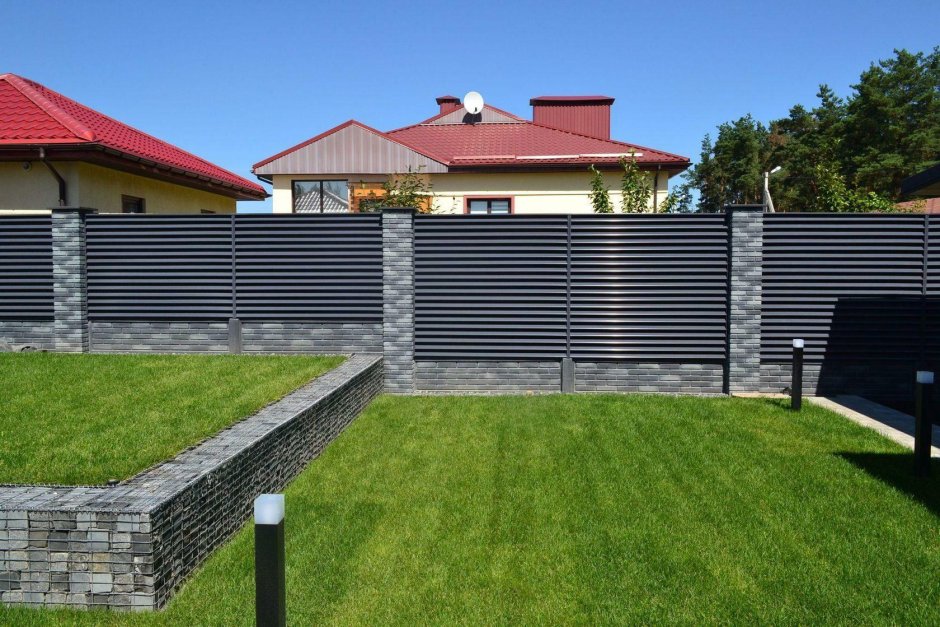 Забор современный стиль для загородного дома