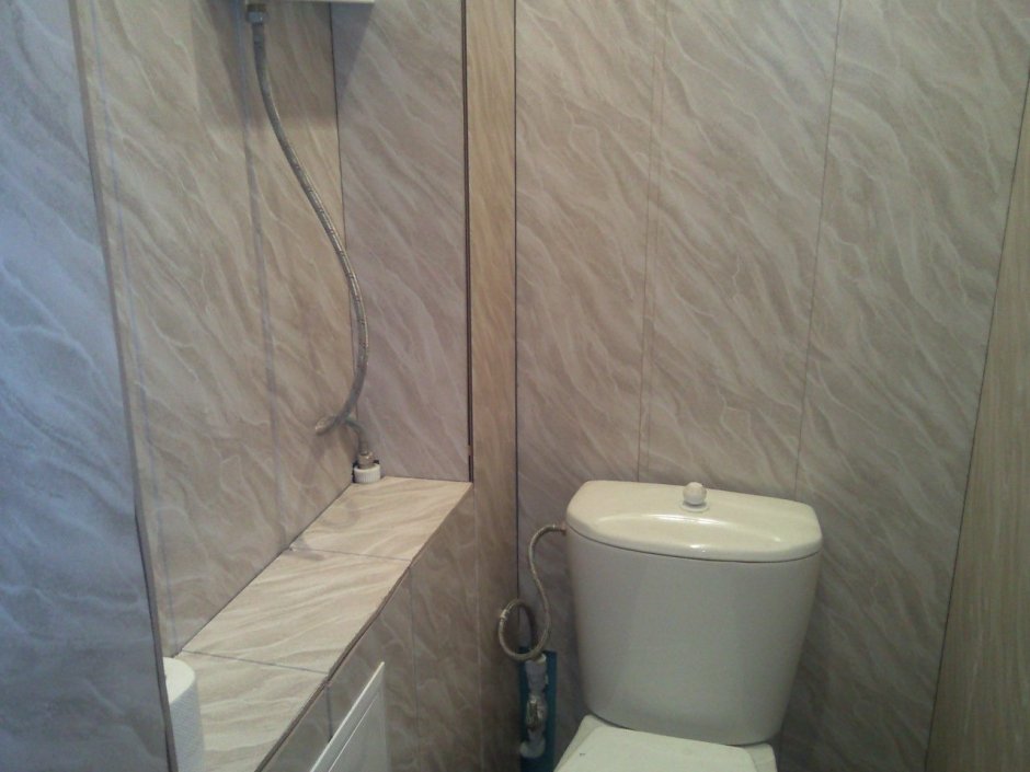 Отделка панелями ПВХ туалета и ванной