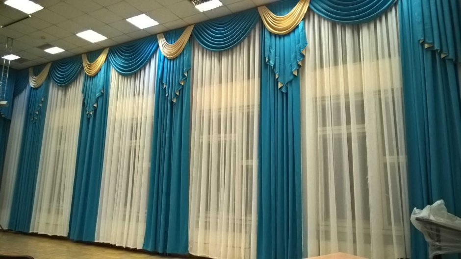Шторы для концертного зала