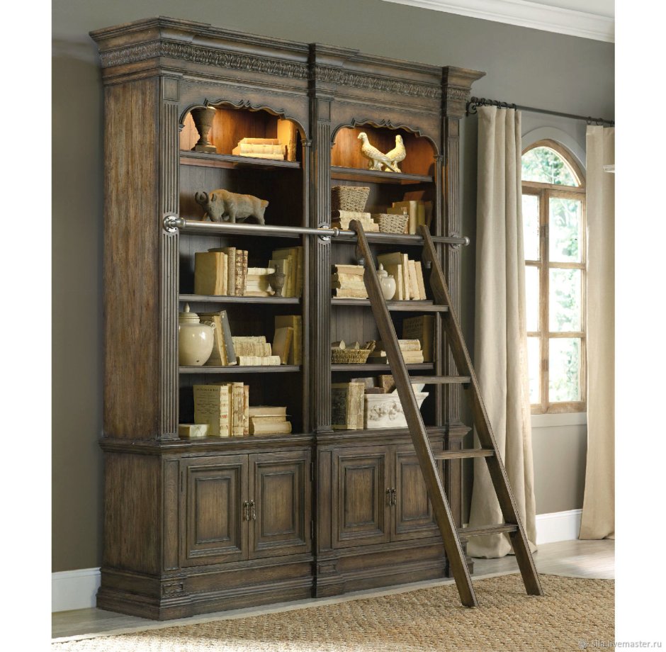 Hooker Furniture книжный шкаф