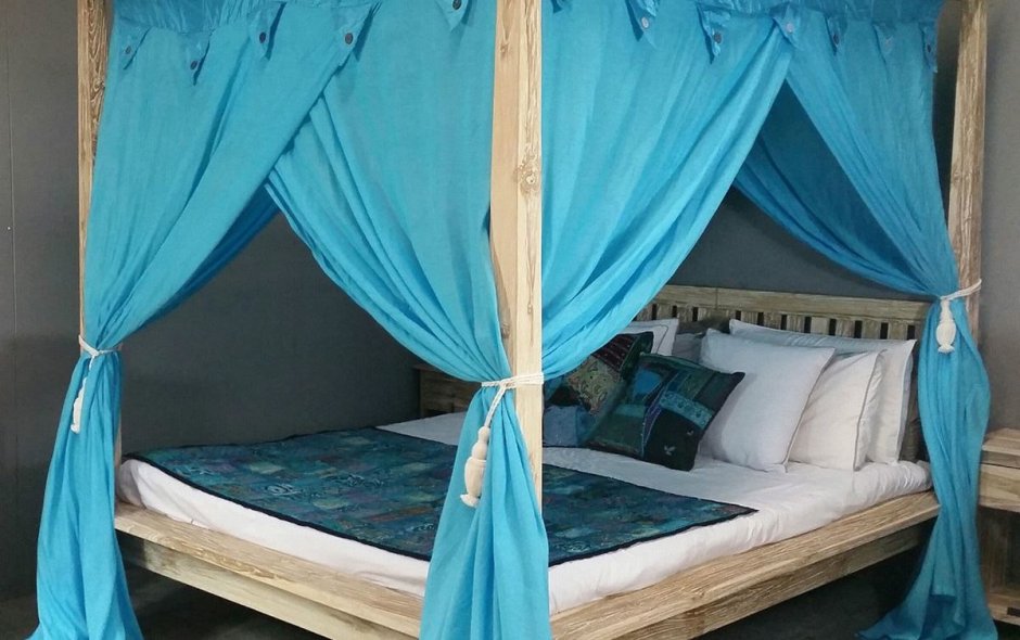 Кровать шатер
