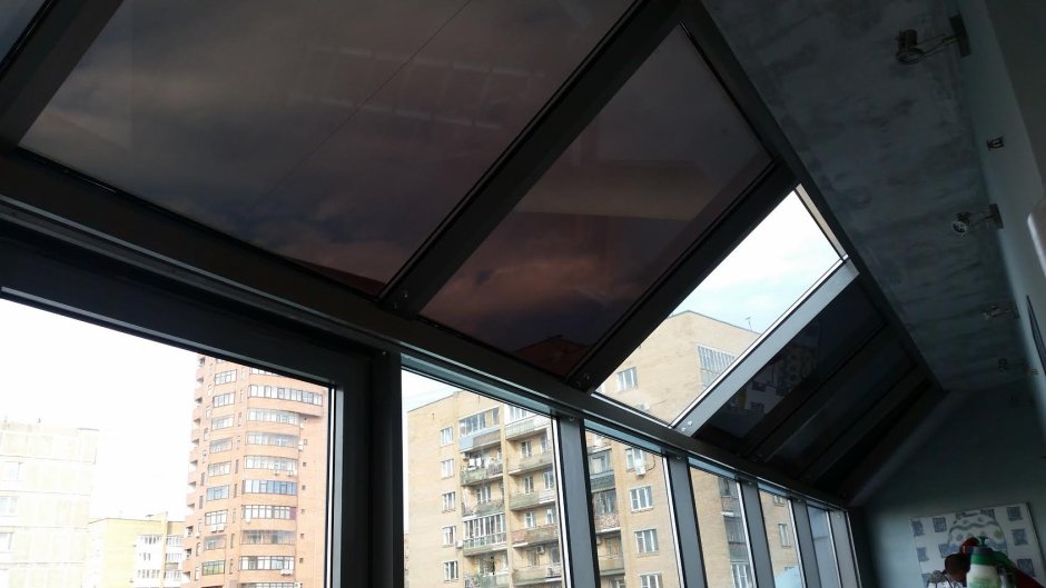 Тонированное стекло для окон на балконе