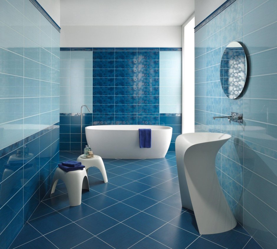 Синяя плитка для ванной