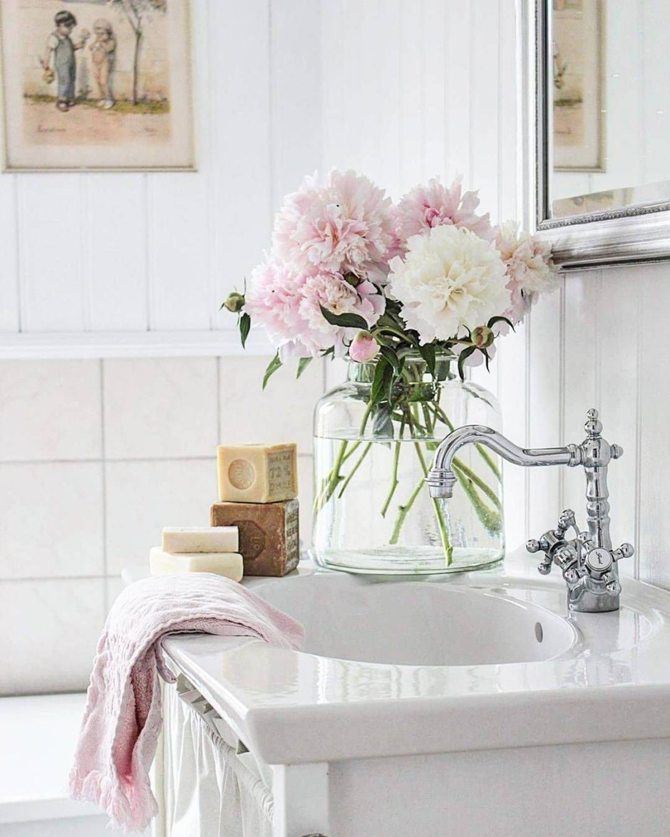 Цветы в интерьере ванной