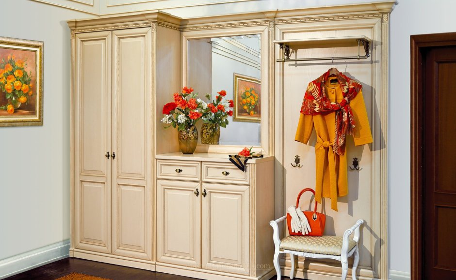 Прихожая с рейками