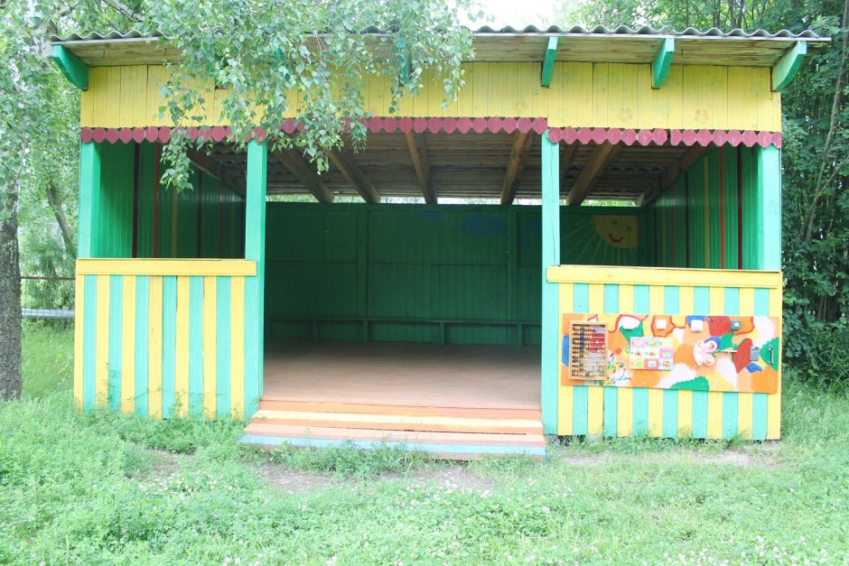 Украшение детской площадки в детском саду