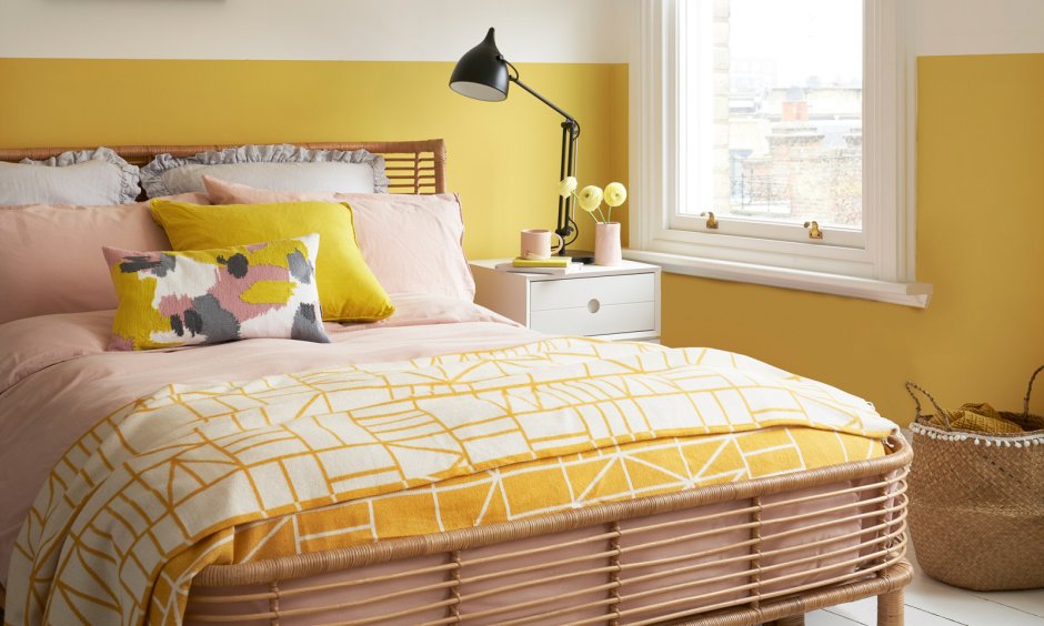 Спальня в желтом стиле