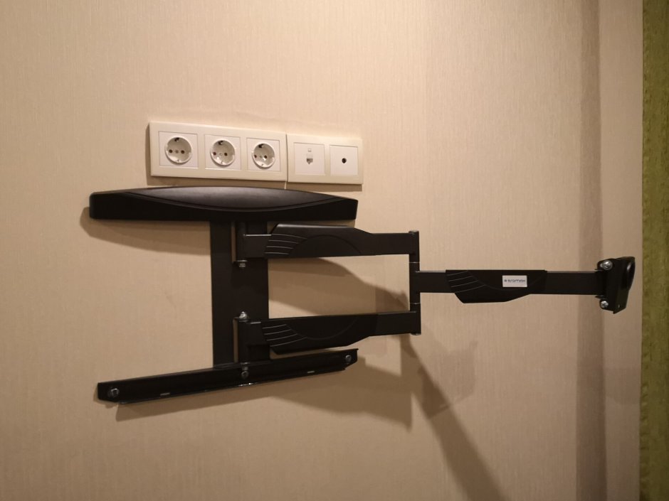 Розетки для телевизора на стене