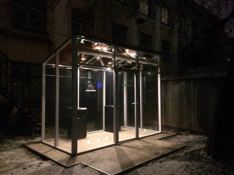 Курительные кабины уличные