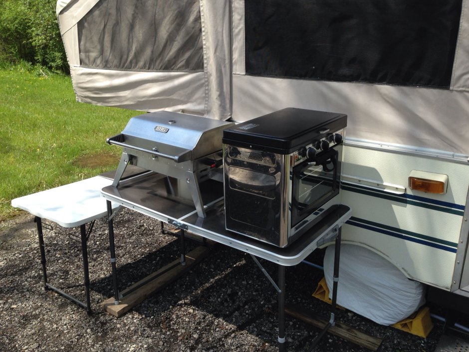 MWH 07 10 Stove Caravan Camper