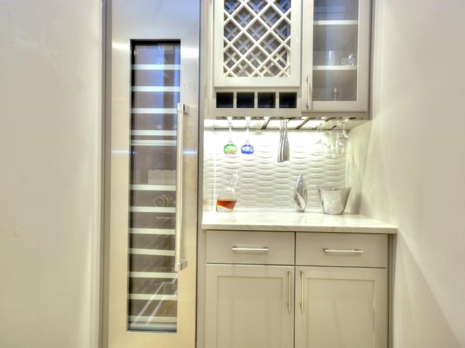 Кухня икеа белая с холодильником