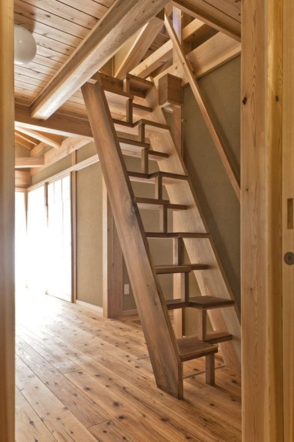 Одномаршевая лестница гусиный шаг