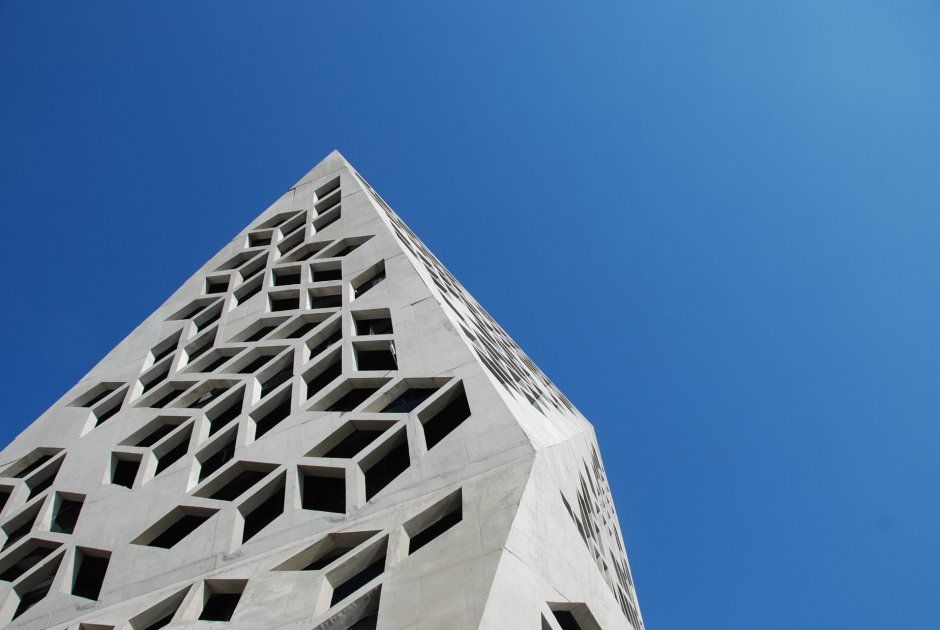 Bicentennial Civic Center Lucio Morini архитектура