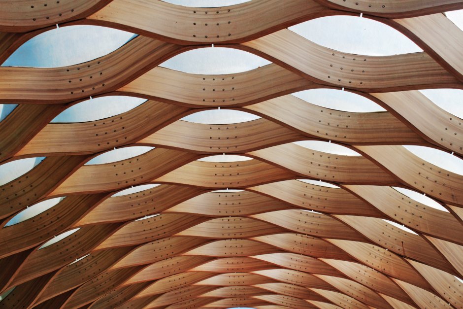 Потолок из фанеры