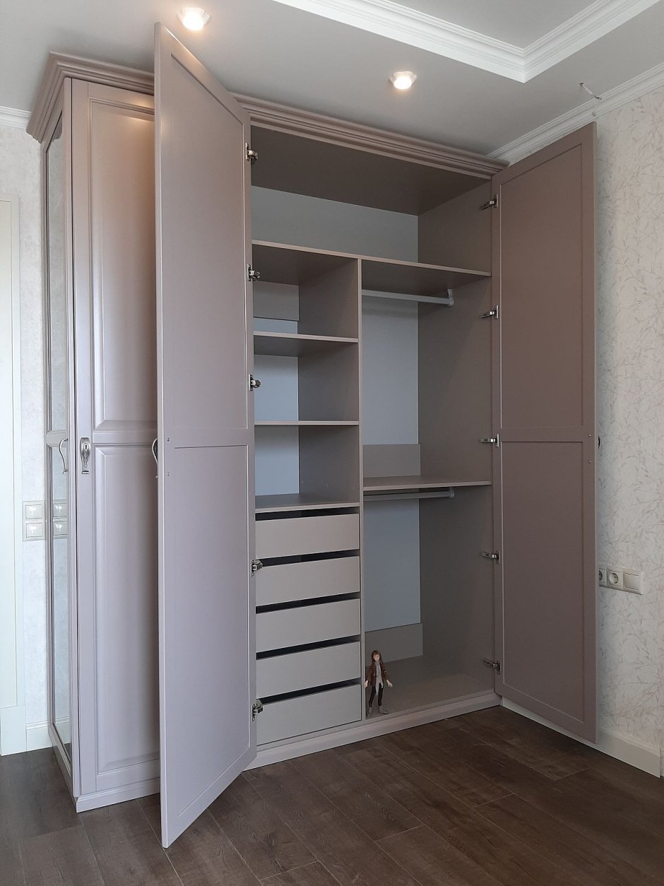 Шкаф в детскую серый камень