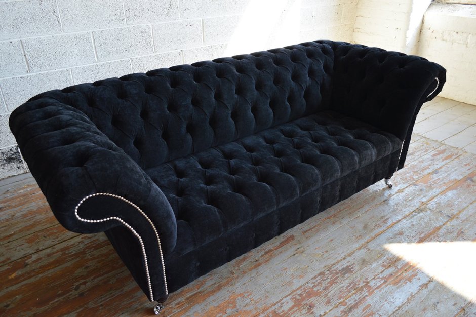 Дизайнерский диван с каретной стяжкой