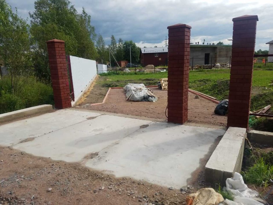 Плита для заезда на участок