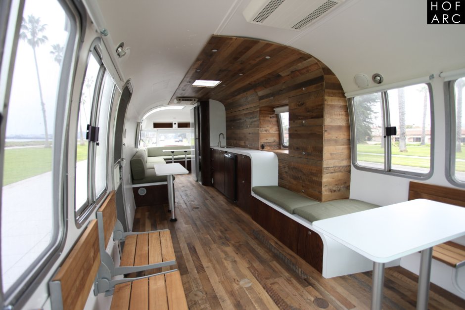 Кемпер Airstream