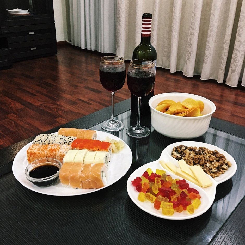 Стильные дорогие кухни