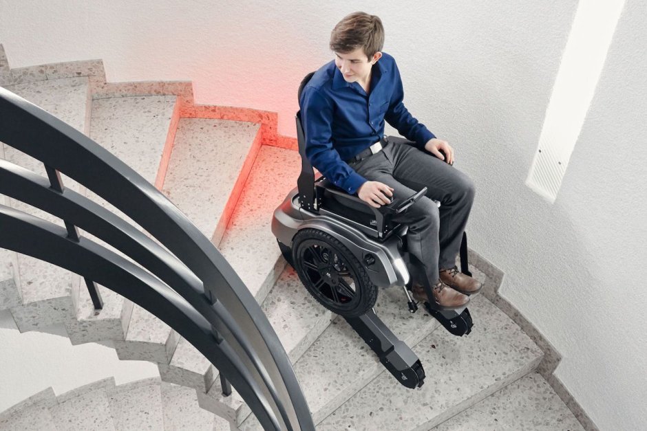 Инвалидная коляска по ступенькам