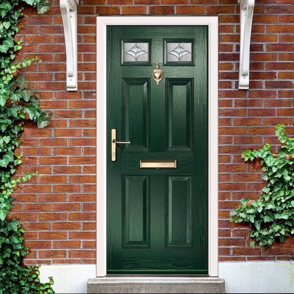 Зеленая входная дверь