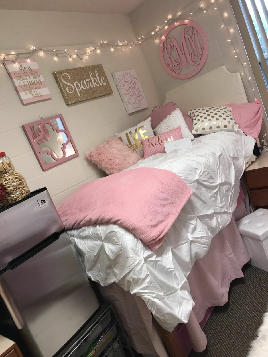 Уютная спальня для девочки