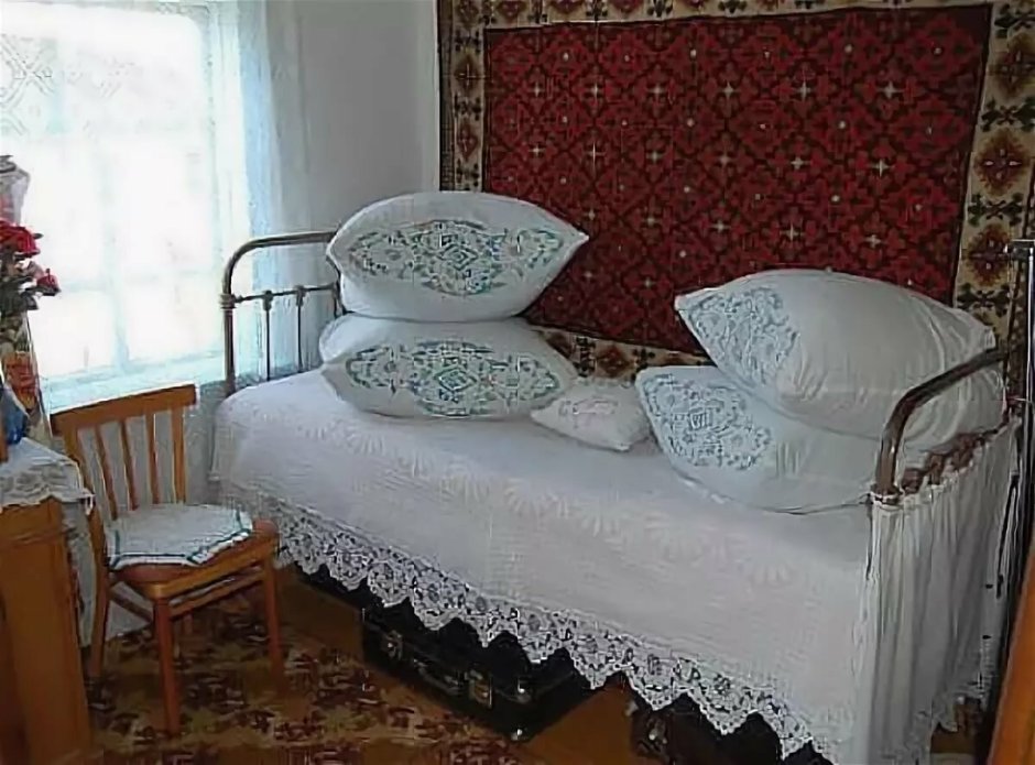 Старая деревянная крова