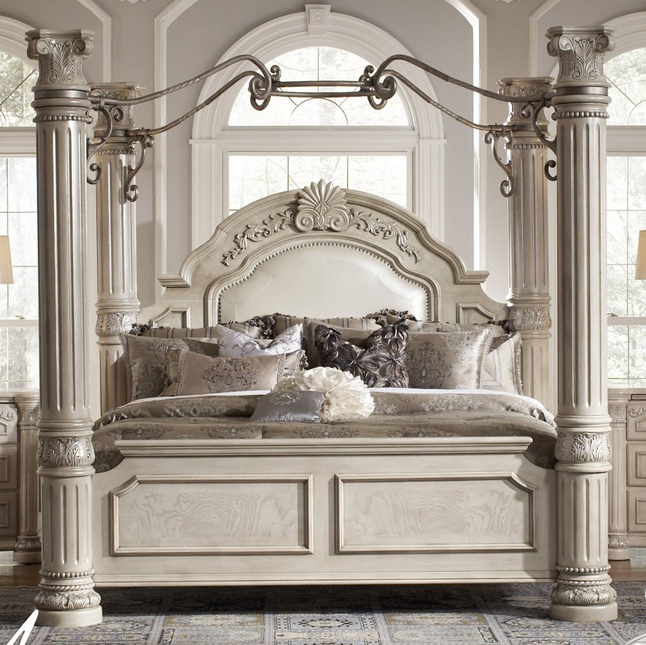 Красивые кровати с колоннами