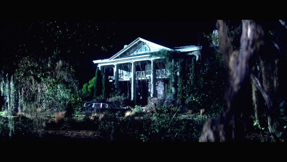 Фильм ужасов про дом с монстрами