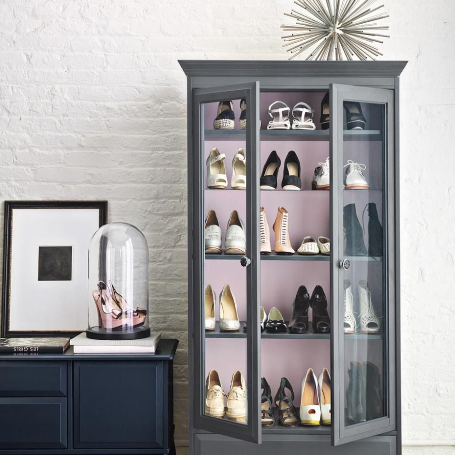 Стеклянный шкаф для обуви