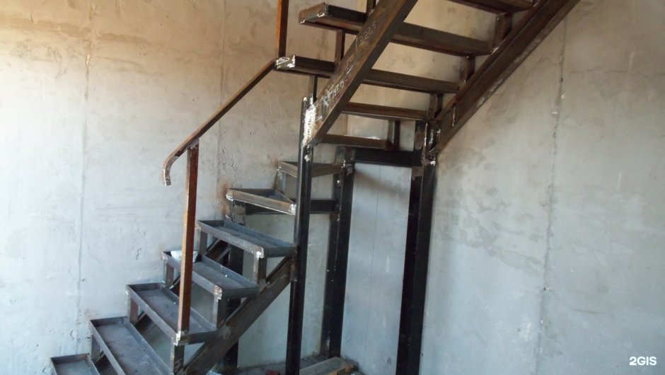 Лестницы металлические сварные в дом